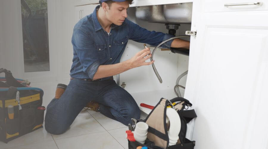 Expert burst pipe repair services in Chaffee, MO